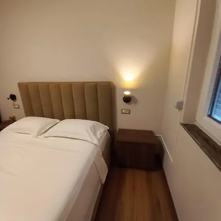 Guest house Penthouse & Aparts