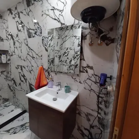 Guest house Penthouse & Aparts *